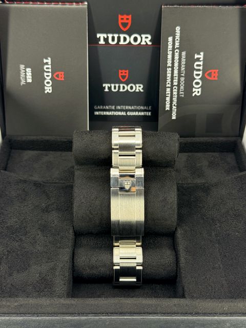 Tudor Black Bay 54 M79000N-0001 Image 3